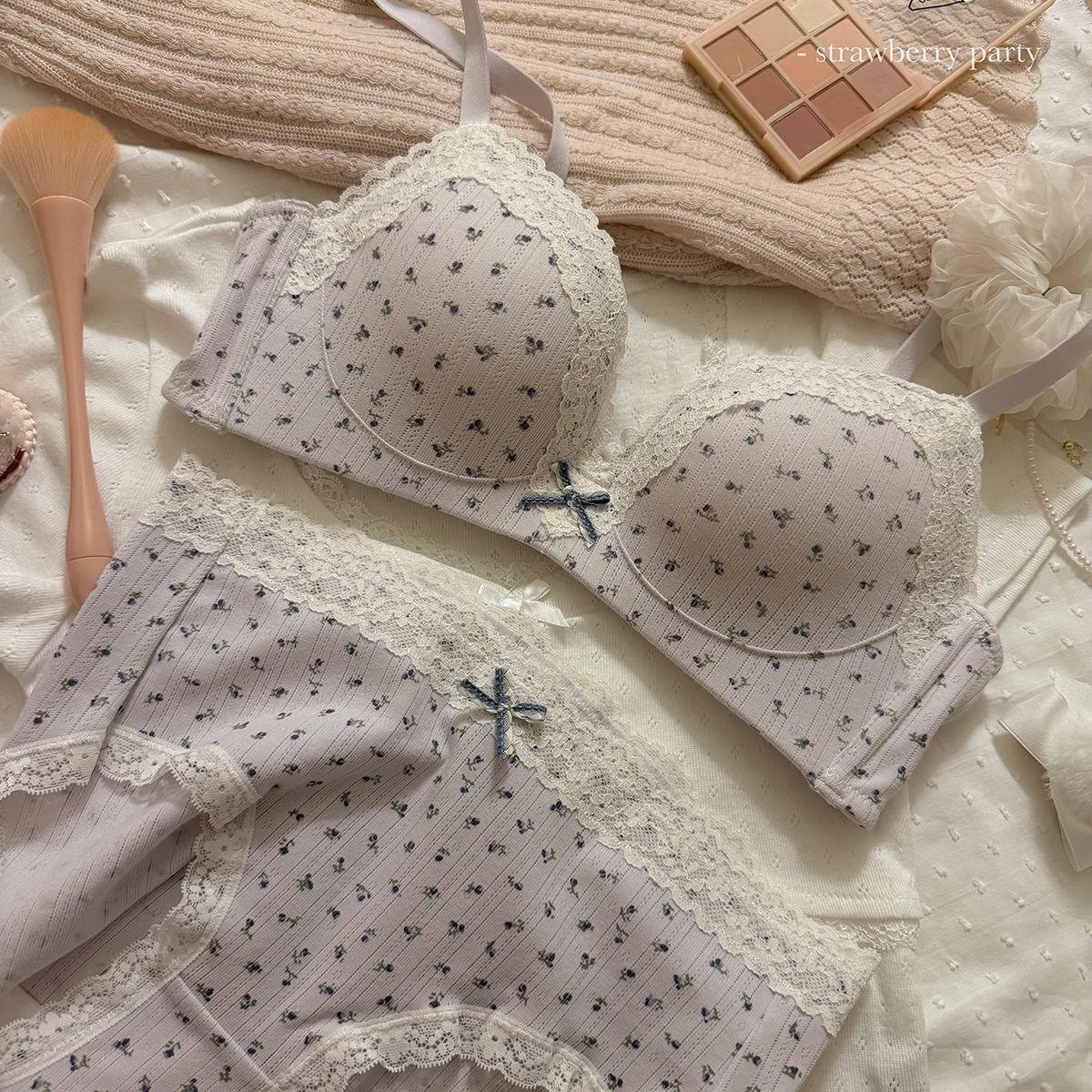 วัยรุ่นเซ็กซี่ลูกไม้ดอกไม้ Bra - Cotton Bra Everyday บทวิจารณ์และราคา